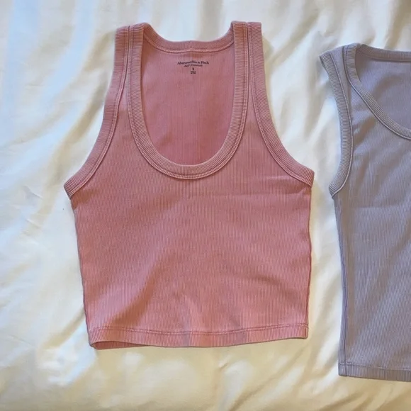 Two Abercrombie ribbed tank tops - Picture 5 of 6